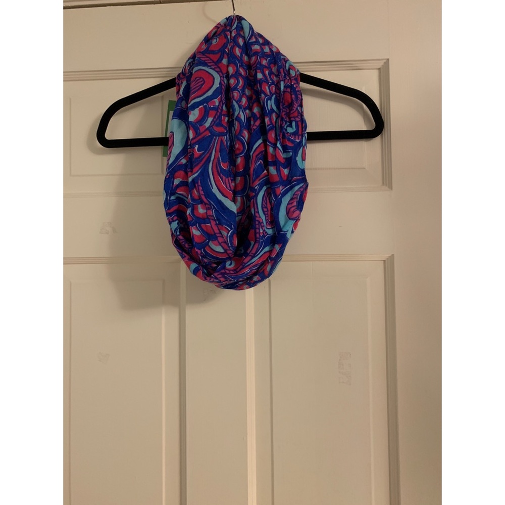 NWT Lilly Pulitzer Infinity Scarf